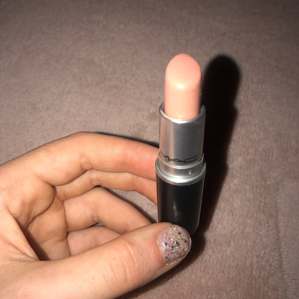 MAC creme lipstick